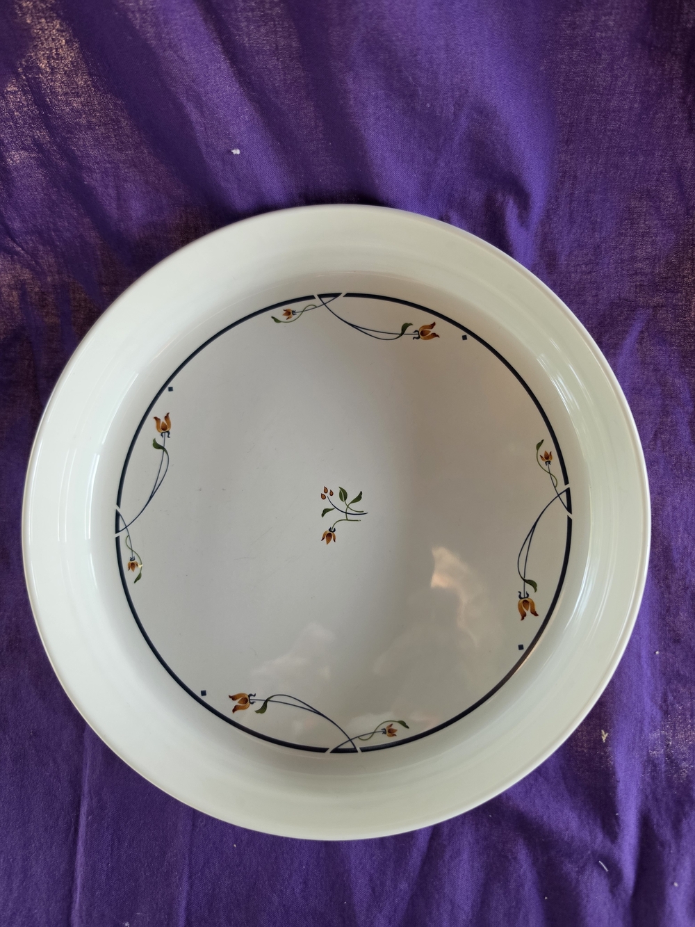 Vintage 10 Inch Pie/Quiche Baker By Gorham In The Arianna Pattern